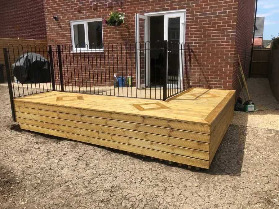 Timber decking with inlaid diamond detailing
