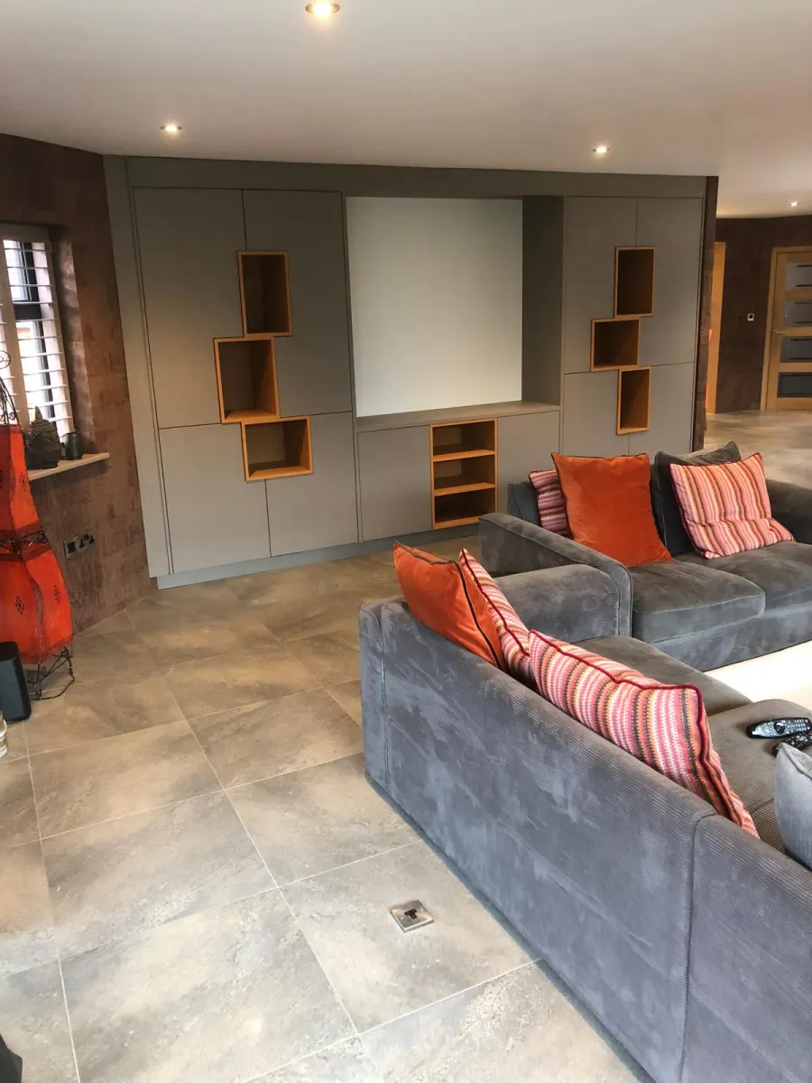 Bespoke fitted alcove shelving and media wall joinery